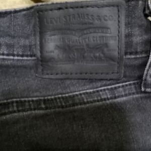 Levis size 4 vintage black color